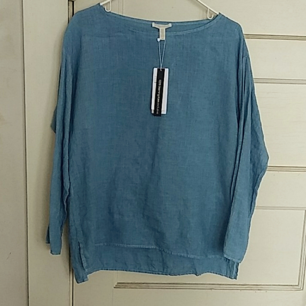 NWT Eileen Fisher top